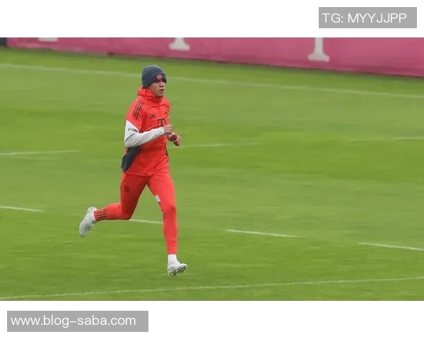 穆西亚拉复出在即今日参与球队部分训练备战新赛季